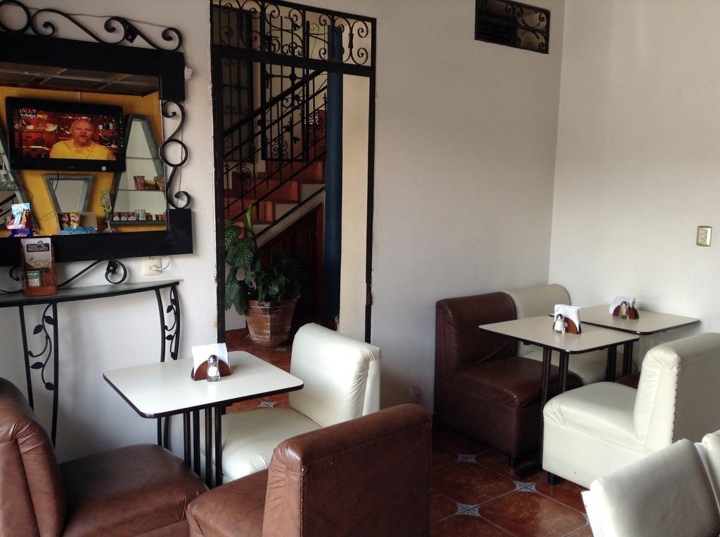 Los Faroles Hotel Uruapan (Michoacan) Εξωτερικό φωτογραφία