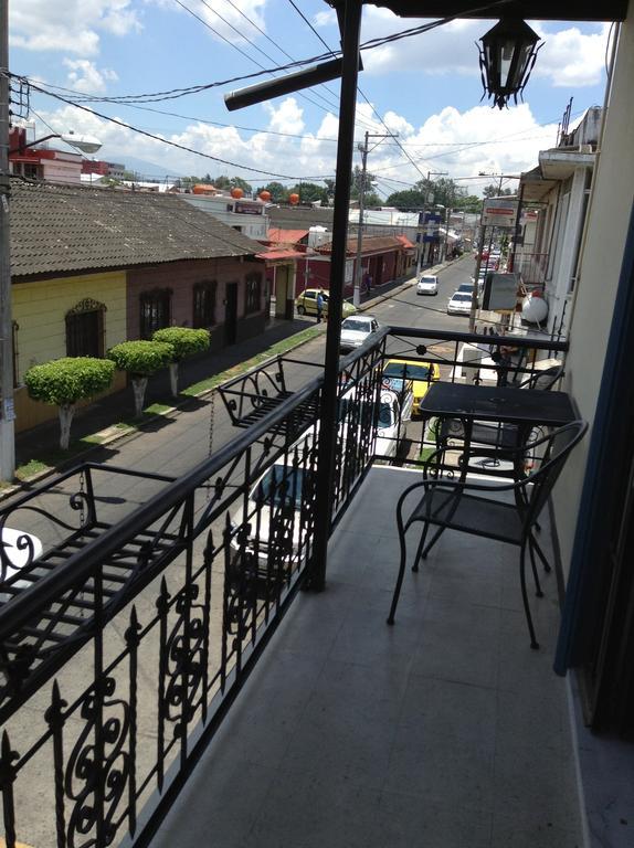 Los Faroles Hotel Uruapan (Michoacan) Εξωτερικό φωτογραφία