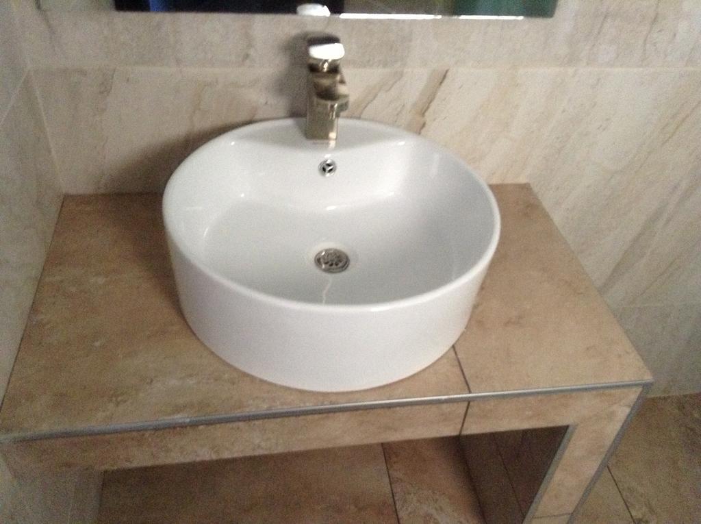 Los Faroles Hotel Uruapan (Michoacan) Δωμάτιο φωτογραφία